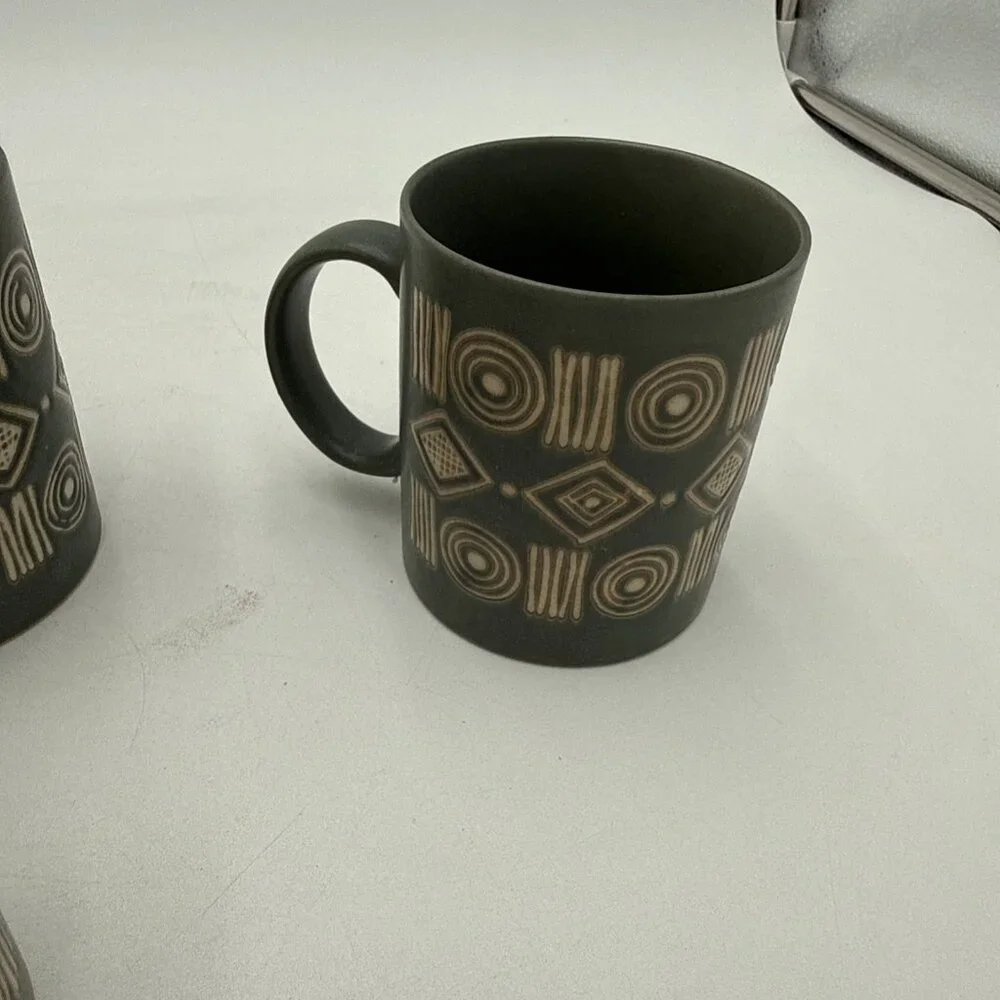 Pottery Barn Bongo Green Coffee Mug Cup Made In Japan Vintage Set 4